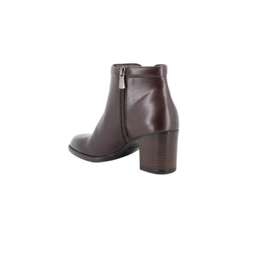 ΓΥΝΑΙΚΕΙΟ ΜΠΟΤΑΚΙ ΔΕΡΜΑ IGI& C