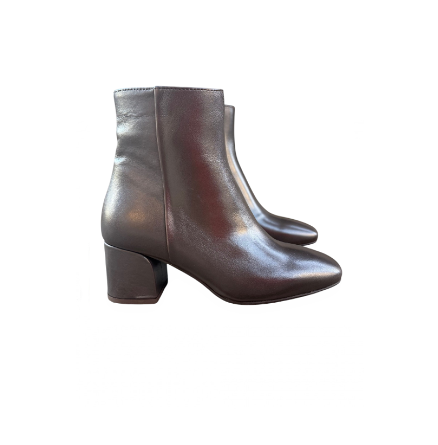 ΓΥΝΑΙΚΕΙΟ ΜΠΟΤΑΚΙ ΔΕΡΜΑΤΙΝΟ ΓΥΝΑΙΚΕΙΟ ΜΠΟΤΑΚΙ ΔΕΡΜΑΤΙΝΟ