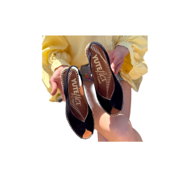 ΓΥΝΑΙΚΕΙΑ ΕΣΠΑΝΤΡΙΓΙΑ ΔΕΡΜΑ VI