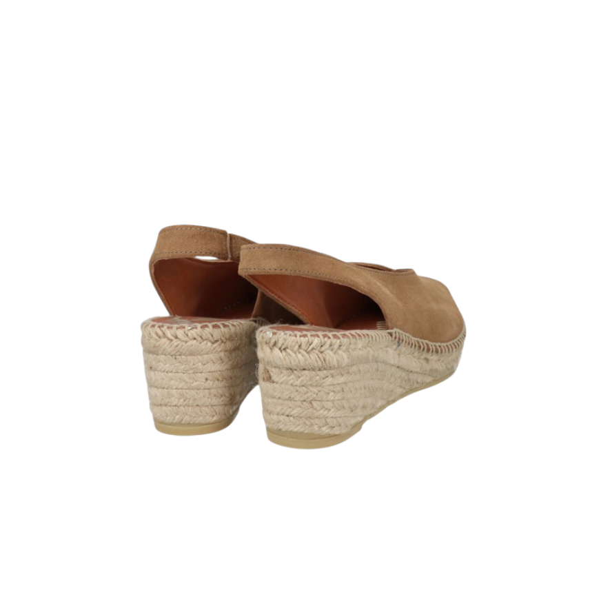 ΓΥΝΑΙΚΕΙΑ ΕΣΠΑΝΤΡΙΓΙΑ ΔΕΡΜΑ VI