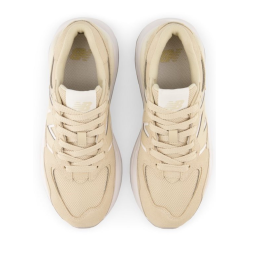 ECRU NEW BALANCE ΠΑΠΟΥΤΣΙ CLAS